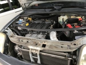 ルノールーテシア 突然のエンスト 大野鈑金塗装工業のブログ